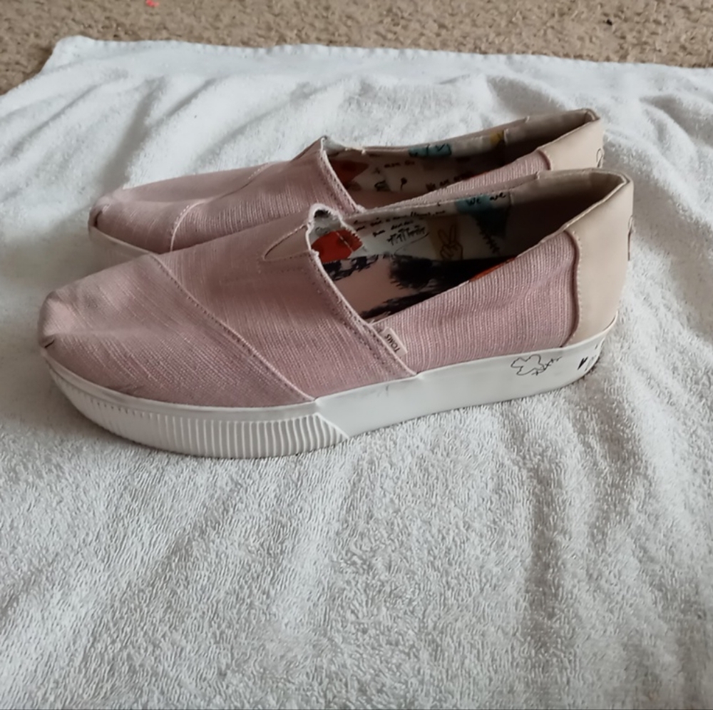 Toms Alpagarata Platform pink slip on shoes size 11